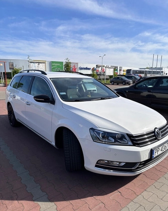 Volkswagen Passat cena 36999 przebieg: 250000, rok produkcji 2013 z Piła małe 121